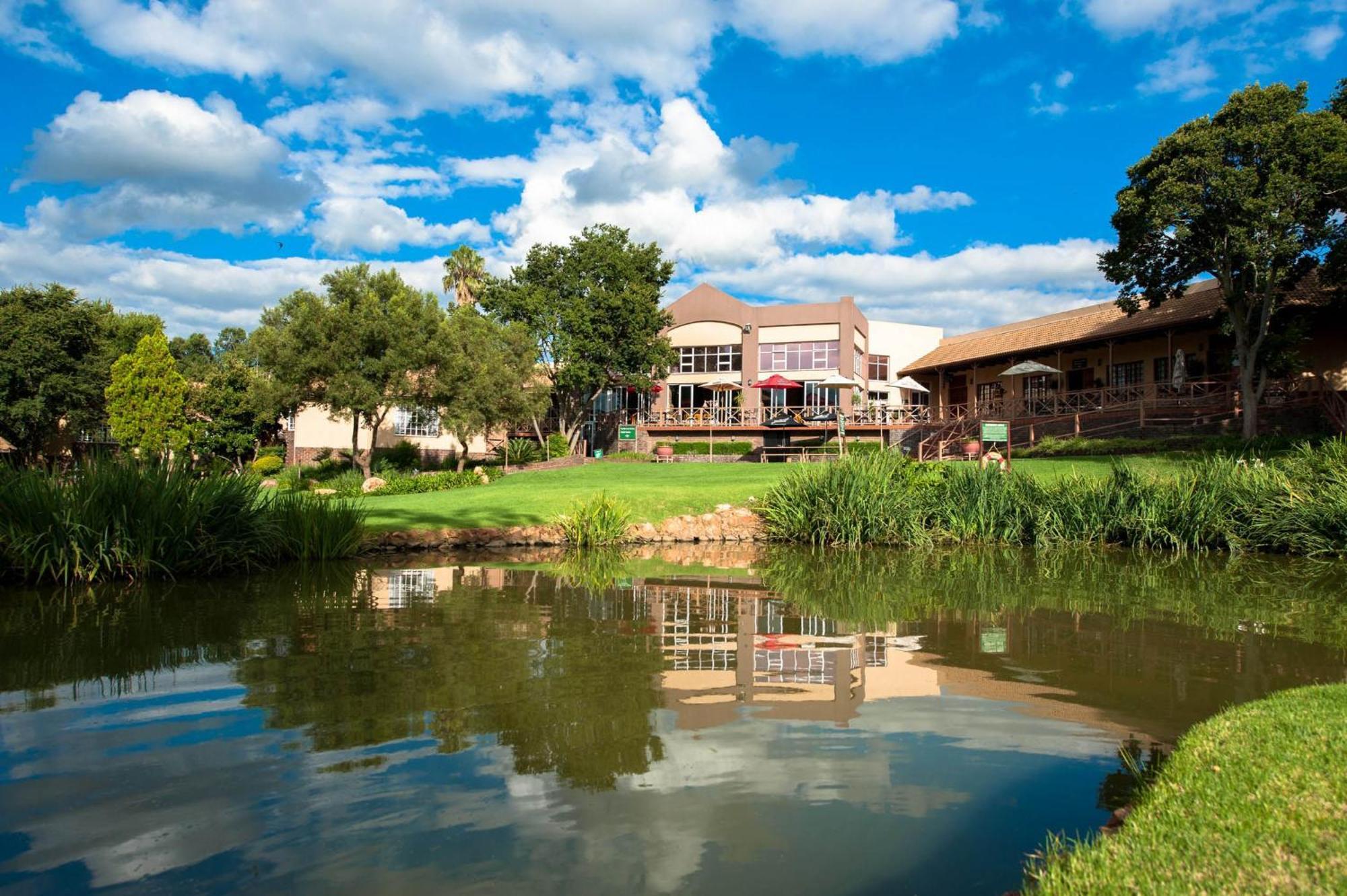 Glenburn Lodge & Spa Muldersdrift Extérieur photo